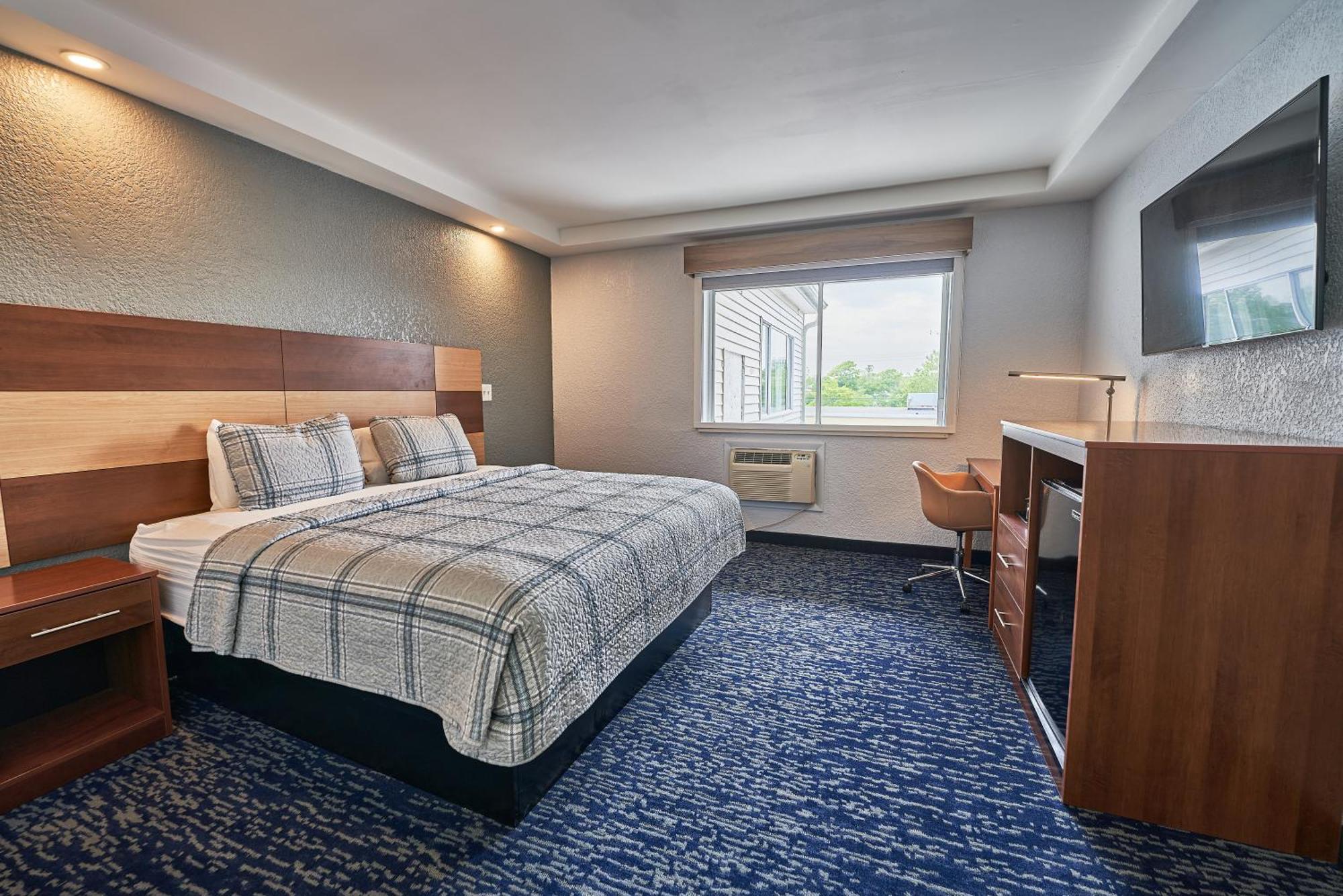 Plaza Hotel 3*