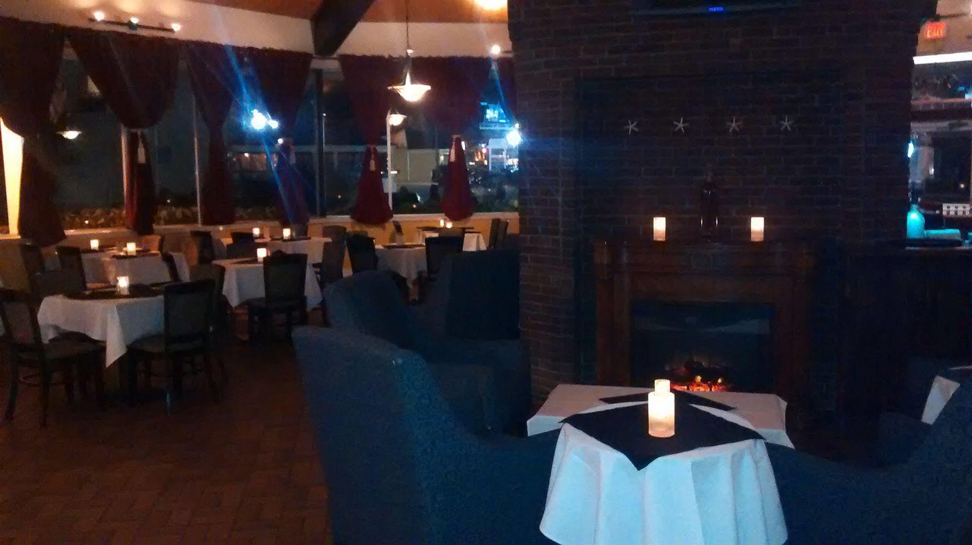 Plaza Hyannis