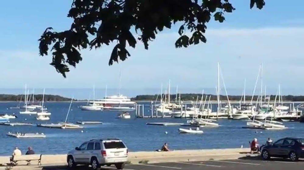 Hotel Plaza Hyannis